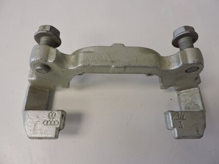 Držák předního třmenu SUPERB I., ORIGINAL 3B0615125