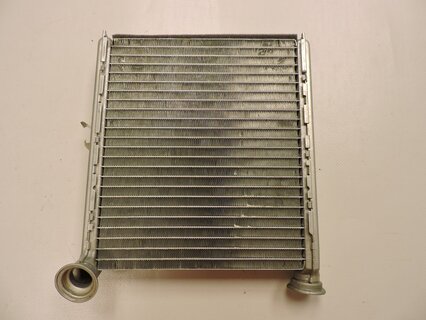 Radiátor topení VW GOLF VI. 2009 - 2014, VALEO 811536