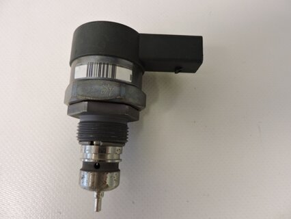 Regulátor tlaku paliva OCTAVIA III. 1,6 TDI, ORIGINAL 057130764AB