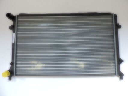 Chladič vody OCTAVIA II. 1,4 55 kw, DENSO DRM32015