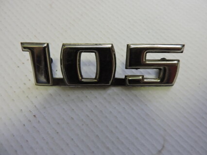 Nápis ŠKODA 105, CZ