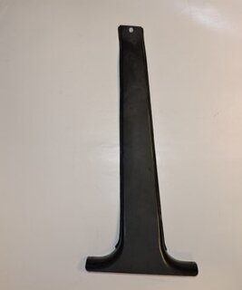 Plast dolní levý Š120, CZ