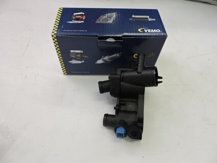 Komora termostatu OCTAVIA I., VEMO V15-99-2038