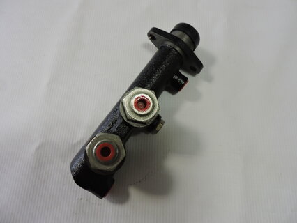 Válec brzdový hlavní Š110 CN 111595010