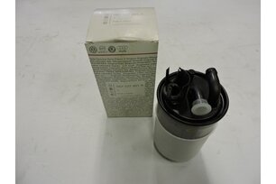 Filtr paliva SUPERB I. 2,5D, ORIGINAL 057127401A