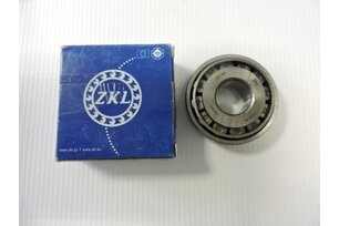 Ložisko k přednímu kolu Š100, ZKL 30303A