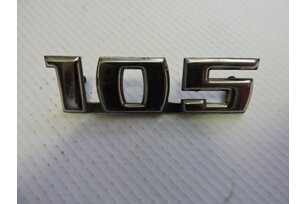 Nápis ŠKODA 105, CZ