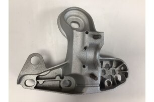 Držák motoru levý SUPERB I., ORIGINAL 8E0199351F