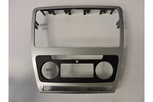 Rámeček rádia stříbrný OCTAVIA II., ORIGINAL 1Z0858069DF