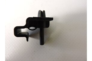 Příchytka výplně dveří FAVORIT od M1993, CZ 115746424