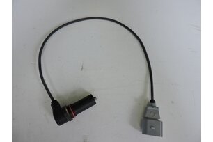 Snímač otáček OCTAVIA I. 1,9 TDI 81 kw od M2001, HELLA 038907319F